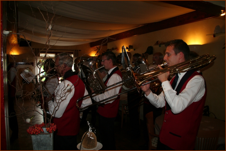 935 Willy & Gerard 266 Fanfare